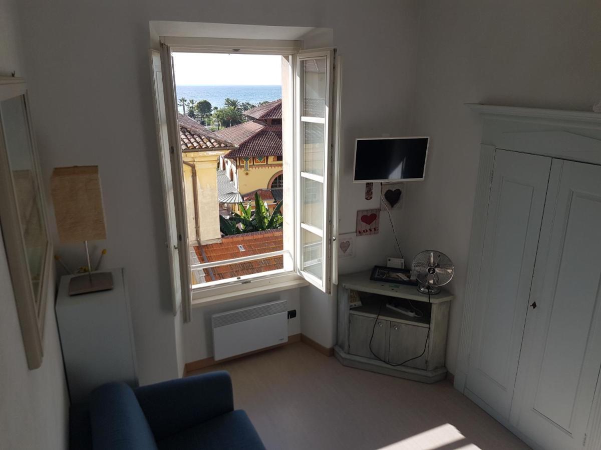 Le Palmaro Apartment Menton
